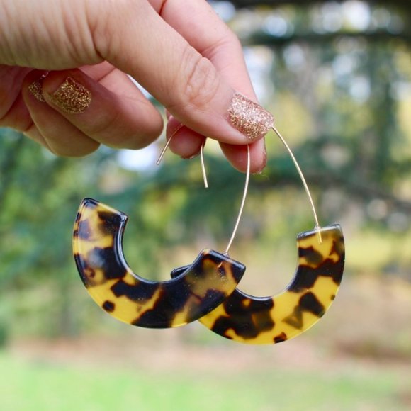 BaubleBar Jewelry - Baublebar Marble U shape Moon Drop Hoop Earrings
